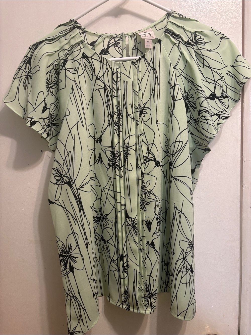 Worthington Light Green Floral Blouse
